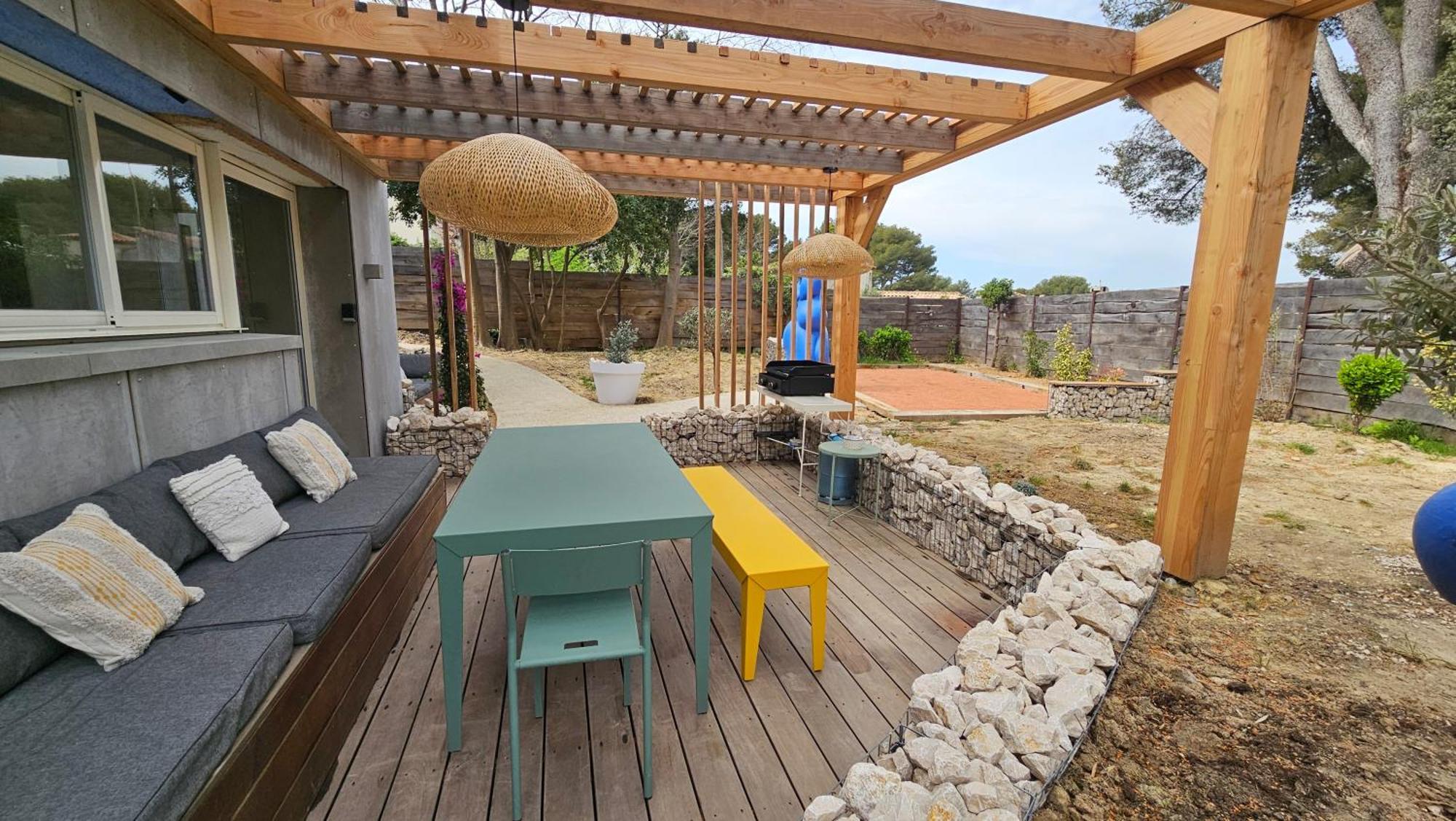 La Maison Bleue Saint-Mitre-les-Remparts Экстерьер фото